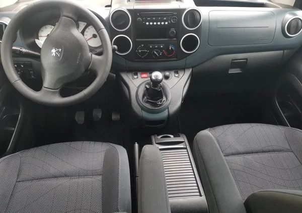 Peugeot Partner cena 23900 przebieg: 203940, rok produkcji 2010 z Giżycko małe 407